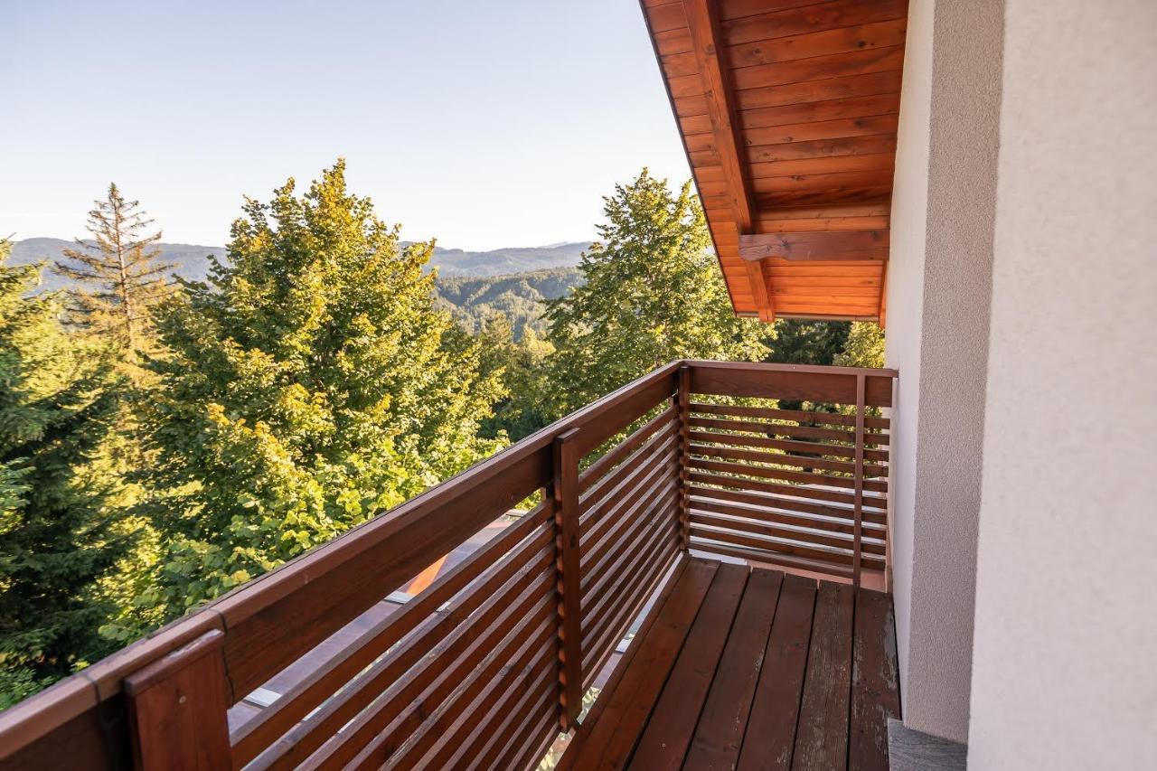 Holiday Home Razglednik Логатец Экстерьер фото