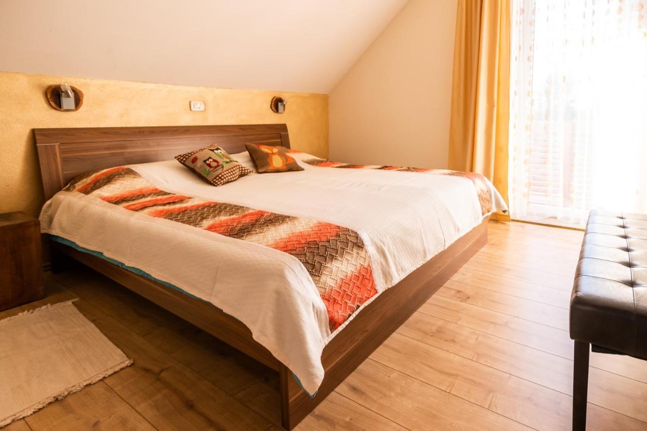 Holiday Home Razglednik Логатец Экстерьер фото