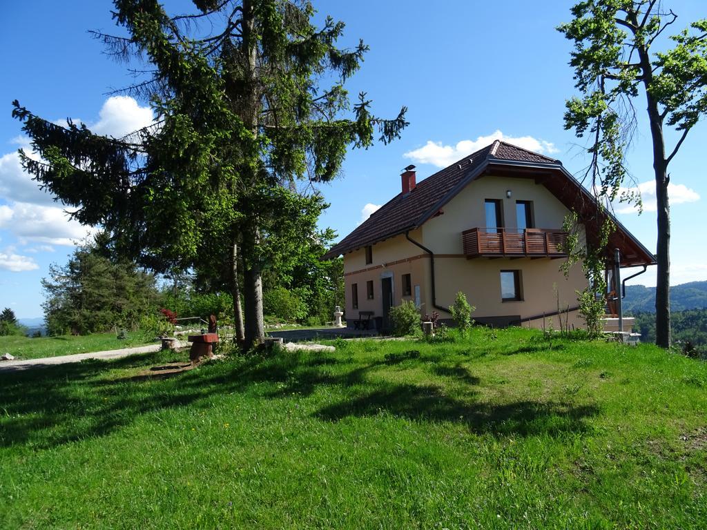 Holiday Home Razglednik Логатец Экстерьер фото