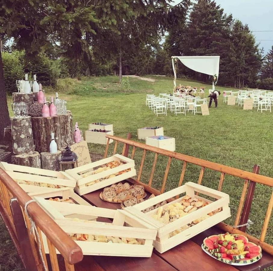 Holiday Home Razglednik Логатец Экстерьер фото